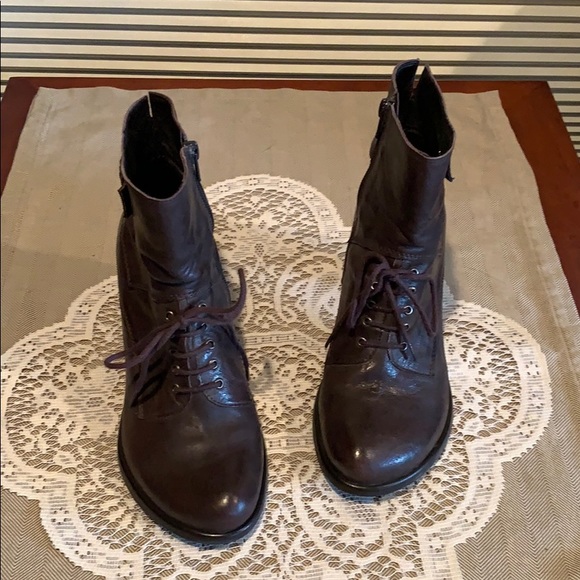 Fidji Shoes | Asra Bootie - Picture 2 of 12